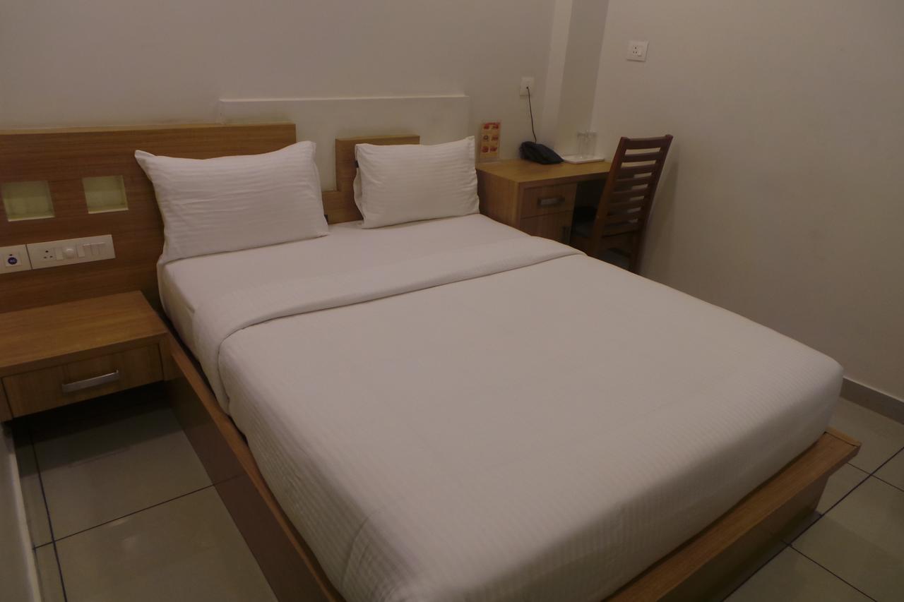 Saas Residency Hotel Kozhikode Ngoại thất bức ảnh
