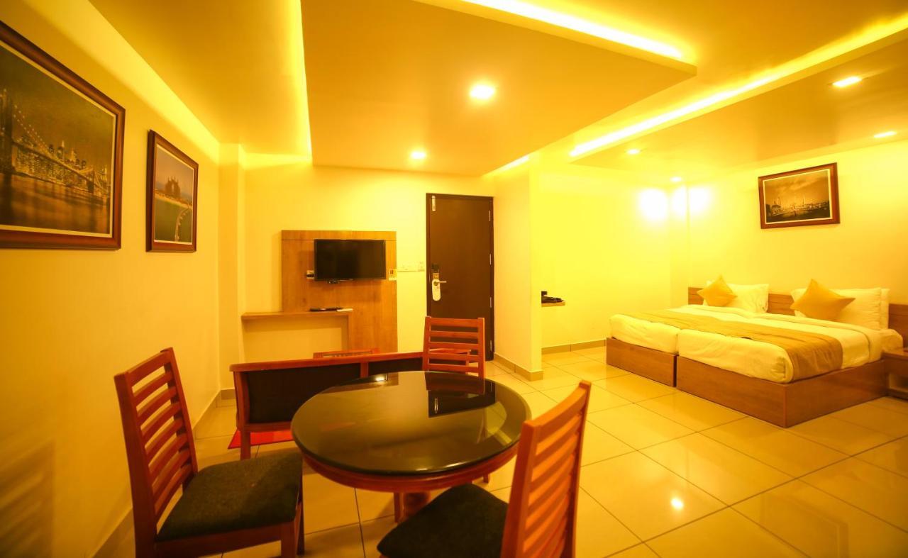 Saas Residency Hotel Kozhikode Ngoại thất bức ảnh